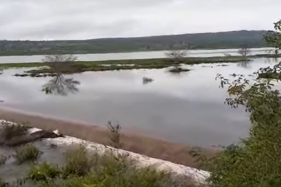 Barragem do Gurjão, em Capoeira, Agreste de Pernambuco/REPRODUÇÃO/VÍDEO