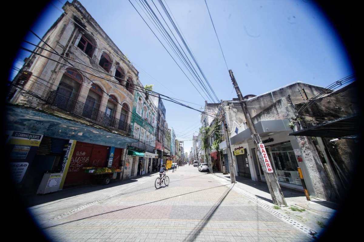 Rua Imperatriz Teresa Cristina (Marina Torres/DP Foto)