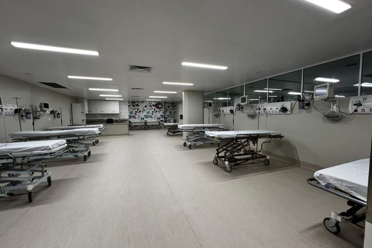 Novos leitos foram abertos no HR, maior emergência da rede pública do estado /Divulgação