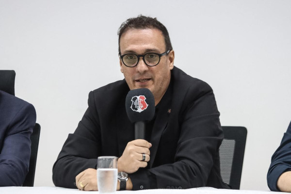 Alex Brasil, executivo do Santa Cruz