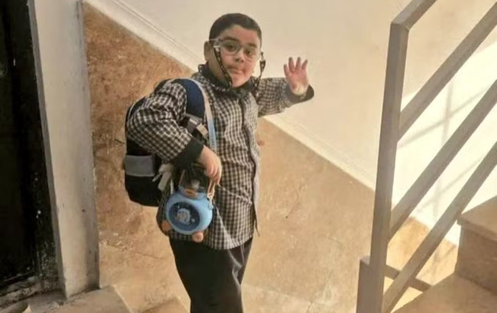  Foto de criança iraniana viralizou nas redes /Reprodução