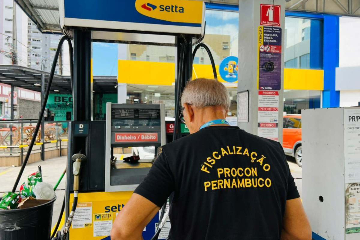 Procon fiscaliza postos de combustível em Pernambuco/Dalila Barreto