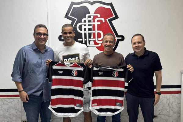 Rivaldo e Leto, ex-jogadores do Santa Cruz