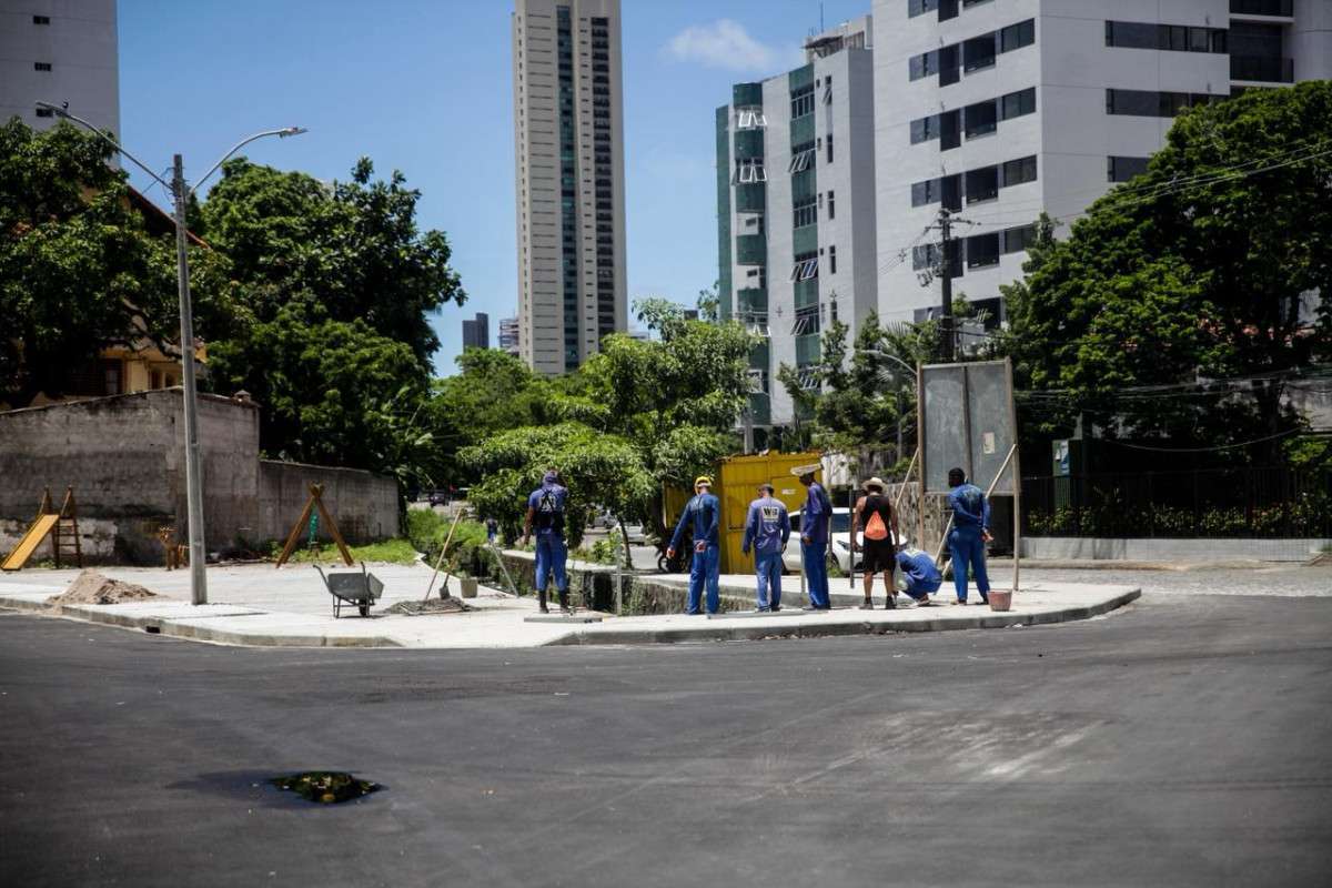 Abertura de nova rua se relaciona a ponte que prefeitura pretende construir na área (Marina Torres/DP Foto)