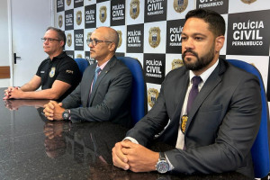 Delegado Paulo Furtado (D) deu detalhes da opera&ccedil;&atilde;o que prendeu suspeitos de estupro