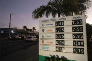 Procon autuou 12 postos no Recife