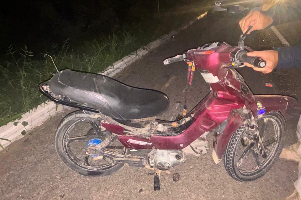 Cinquentinha, conduzida por adolescente e com a avó na garupa, foi atingida na traseira em Belo Jardim/DIVULGAÇÃO/PRF