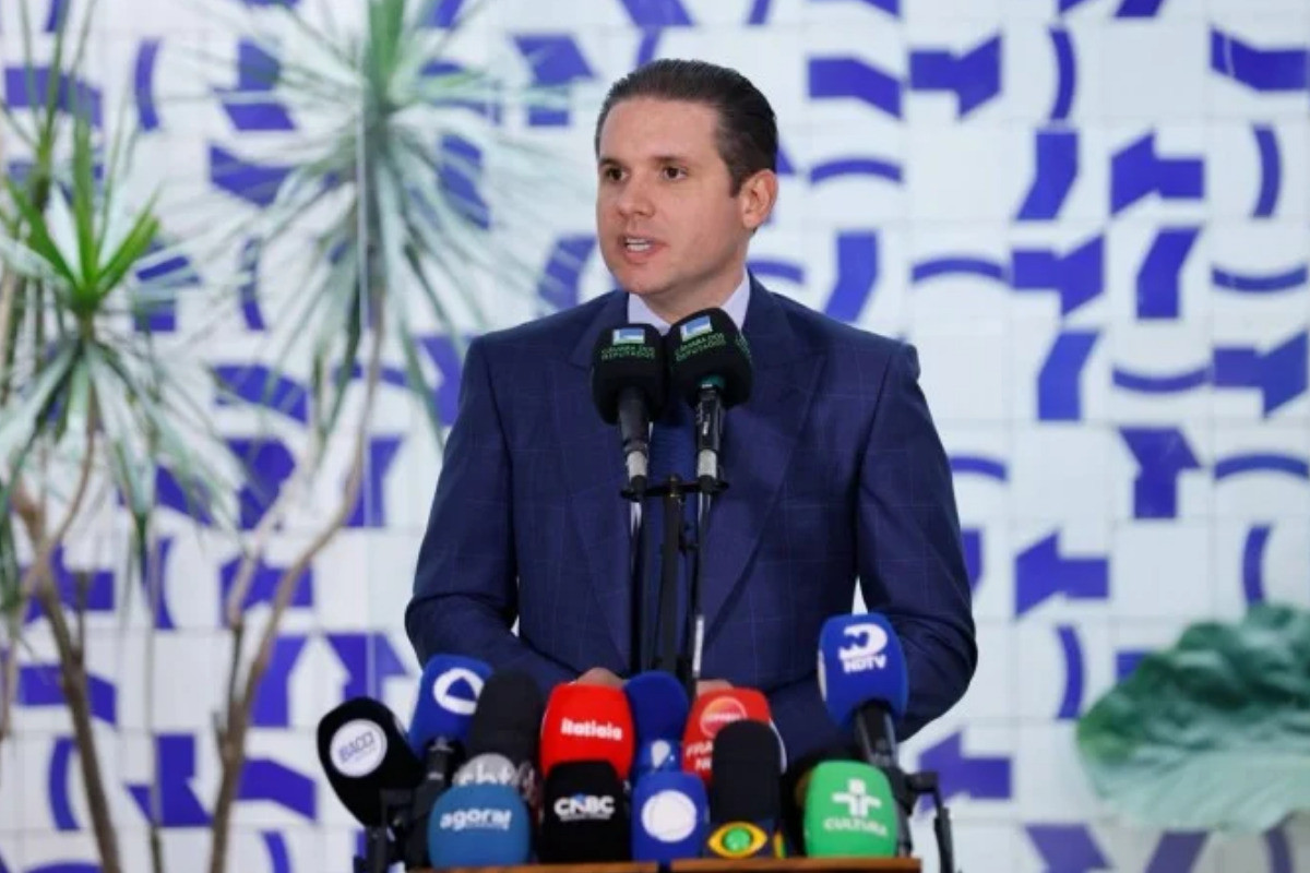 O presidente da Câmara dos Deputados, Hugo Motta (Republicanos-PB), durante coletiva no Salão Verde, ao anunciar prioridades da pauta da semana, incluindo a votação da urgência para atualização do MEI /Marina Ramos/Camara dos Deputados