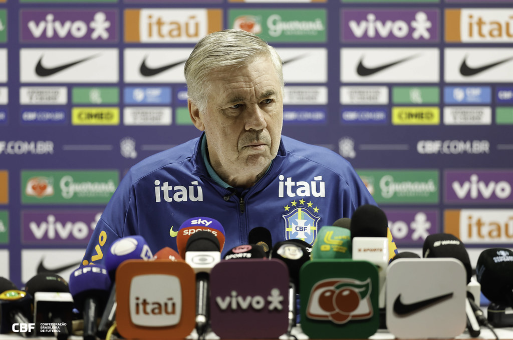 Superando os desfalques no departamento médico, Ancelotti mantém base de confiança e promove testes na reta final de preparação para a Copa; veja todos os nomes./Foto: Rafel Ribeiro/CBF