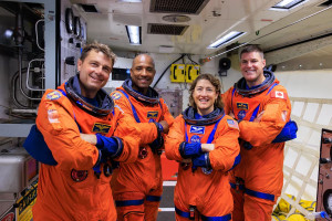 Os astronautas da miss&Atilde;?&Acirc;&pound;o Artemis 2: Reid Wiseman, Victor Glover, Christina Koch e Jeremy Hansen 
