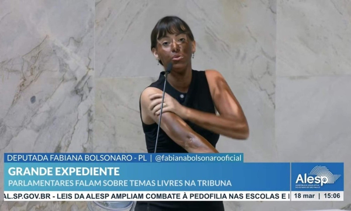 Fabiana de Lima Barroso adotou sobrenome do ex-presidente Jair Bolsonaro (PL) como forma de identificação política/Reprodução/Alesp