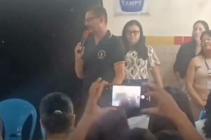 Aproveitando a presen&ccedil;a dos pais no momento da acolhida, Jos&eacute; Ribeiro fez quest&atilde;o de pregar a uni&atilde;o neste momento de retomada das aulas