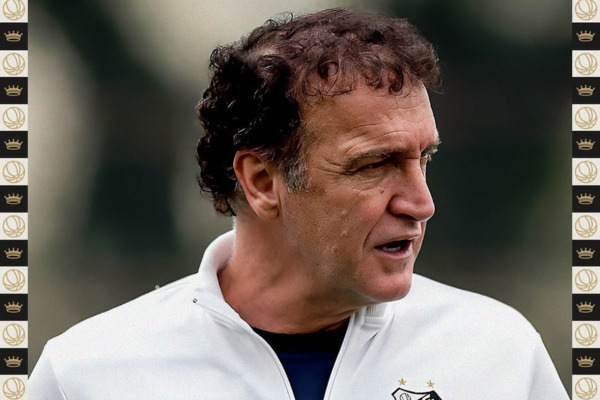 Cuca no Santos: treinador de 62 anos inicia sua quarta passagem pela equipe alvinegra com contrato válido até dezembro de 2026./Foto: Divulgação/Santos