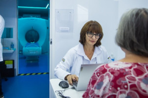 Em Pernambuco, os atendimentos acontecer&atilde;o no Hospital das Cl&iacute;nicas, na Cidade Universit&aacute;ria, Zona Oeste do Recife; Hospital Universit&aacute;rio da Univasf, no Centro de Petrolina, no Sert&atilde;o; al&eacute;m do Instituto de Medicina Integral Professor Fernando Figueira (IMIP), nos Coelhos, &aacute;rea central da capital pernambucana; e hospitais filantr&oacute;picos
