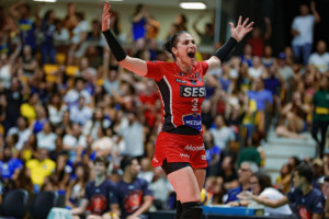 Dani Lins, levantadora do Sesi