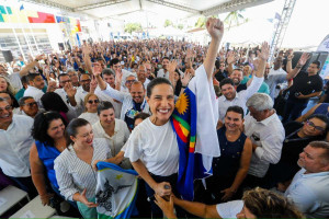 Governadora Raquel Lyra tem um palanque atrativo para qualquer candidato, avalia especialista