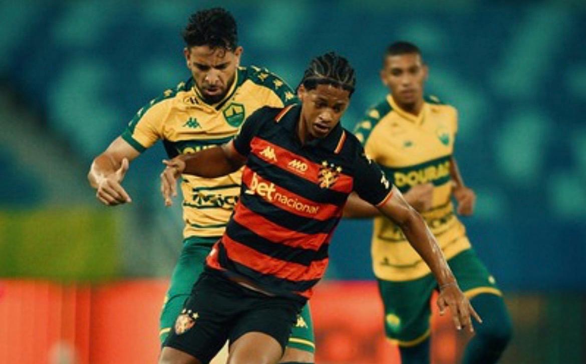 Sport empatou com o Cuiabá/Gil Gomes/Sport
