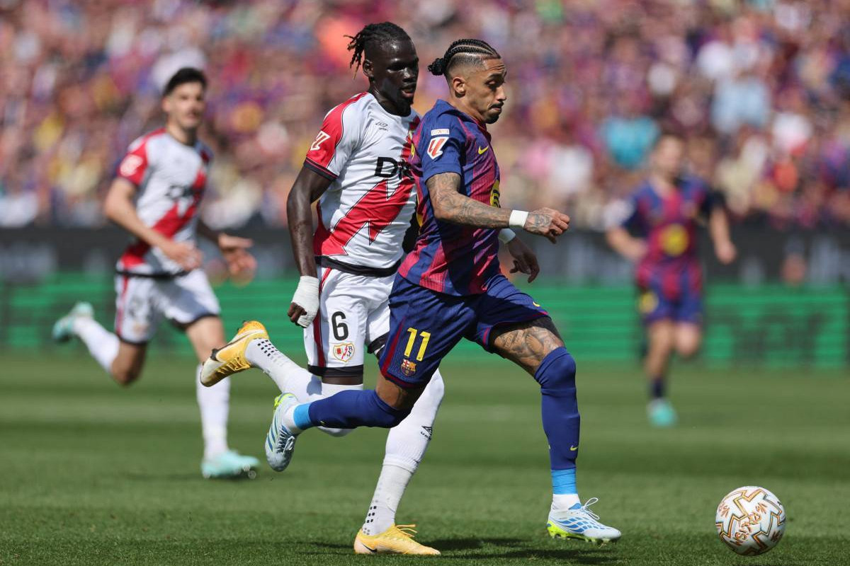 Raphinha em ação pelo Barcelona/ Josep LAGO / AFP