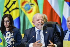 Lula defende integra&ccedil;&atilde;o regional e uso soberano de minerais cr&iacute;ticos