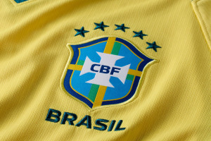 Pre&ccedil;o da nova camisa da Sele&ccedil;&atilde;o Brasileira equivale a uma cesta b&aacute;sica.