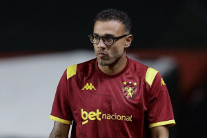 Roger Silva, ex-t&eacute;cnico do Sport