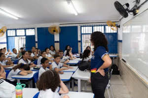 Governo de Pernambuco envia &agrave; Alepe projeto de reajuste salarial de 5,4% para profissionais da Educa&ccedil;&atilde;o da Rede P&uacute;blica Estadual