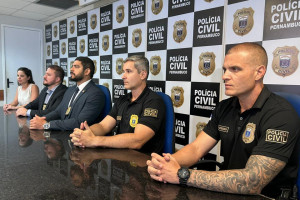 Delegados da PCPE participaram de coletiva sobre opera&ccedil;&atilde;o nesta quarta