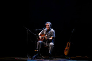 Paulinho Moska garante que os instrumentos t&ecirc;m "acabamento de alt&iacute;ssima classe"