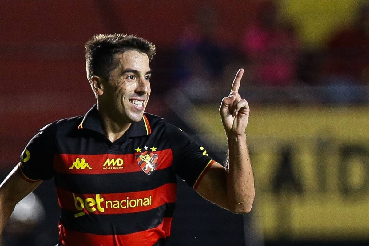 Carlos de Pena, meia-atacante do Sport/Rafael Vieira/DP Foto