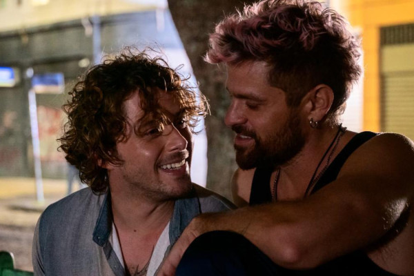 Caio Macedo contracena com Alejandro Claveaux (Divulgação/Retrato Filmes)