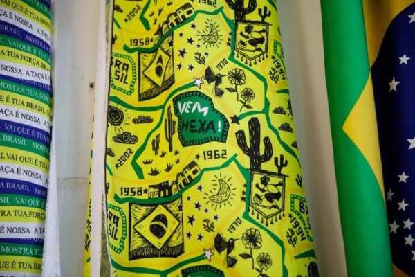 Itens do Brasil em preparativos para a Copa do Mundo (Marina Torres / DP Foto)