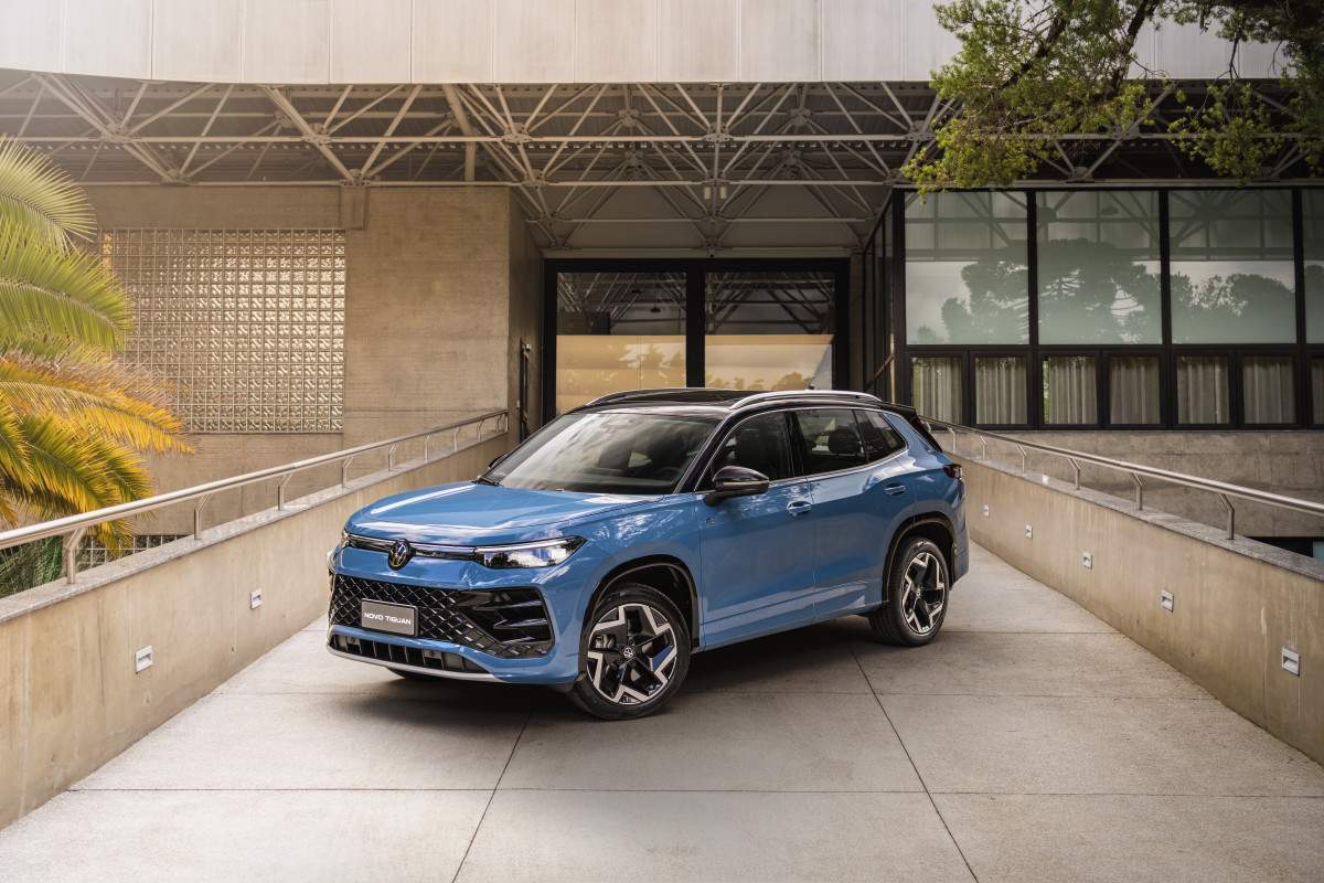 Novo Tiguan R-Line tem preço sugerido de R$ 299.990/Volkswagen/Divulgação