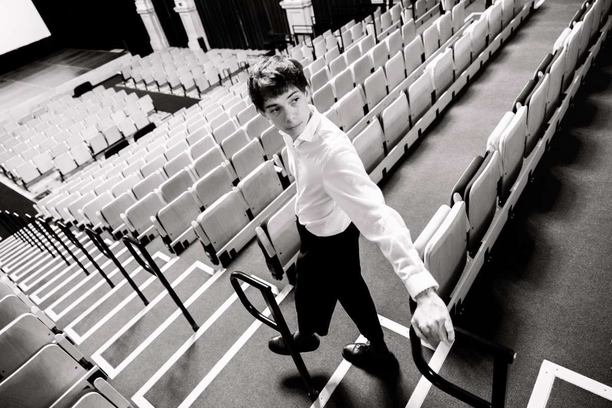 Vitor Araújo se apresentou com a Metropole Orkest no Holland Festival, em na cidade de Amsterdã, na Holanda./José de Holanda/Divulgação