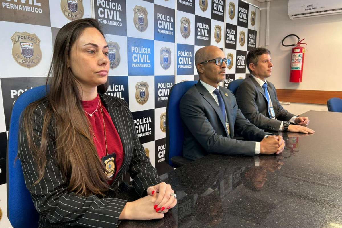 Coletiva de imprensa sobre adolescente que atirou no rosto de jovem em Jaboatão dos Guararapes/Foto: PCPE/Divulgação