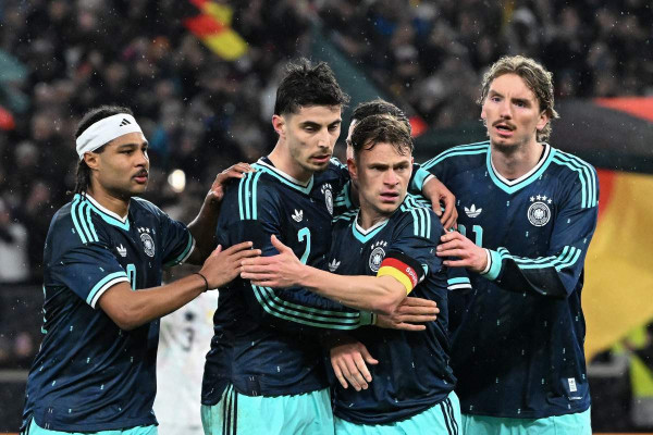 THOMAS KIENZLE / AFP