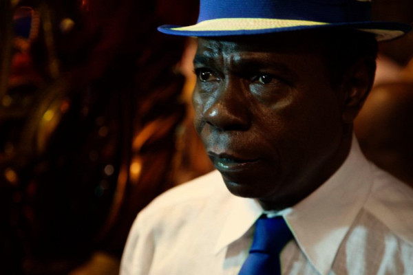 Paulinho da Costa recebe a merecida aclamação do público com 