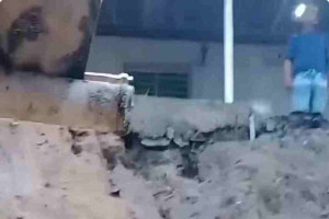 Deslizamentos de barreiras atingem casas no bairro do Timbi, em Camaragibe
