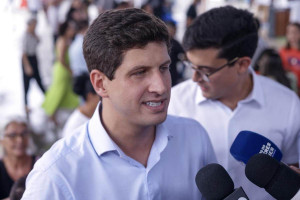 Jo&atilde;o Campos na inaugura&ccedil;&atilde;o da creche Arthur Ara&uacute;jo Lula da Silva.