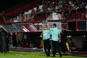 H&eacute;lio e Guilherme dos Anjos, t&eacute;cnicos do N&aacute;utico