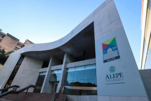 Fachada da Alepe
