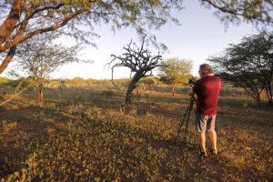 Jos&eacute; Afonso Jr. durante as capturas para o livro "Sert&atilde;o de Lembran&ccedil;as"