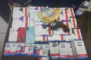 Trio &eacute; preso ap&oacute;s roubo a farm&aacute;cia no Recife