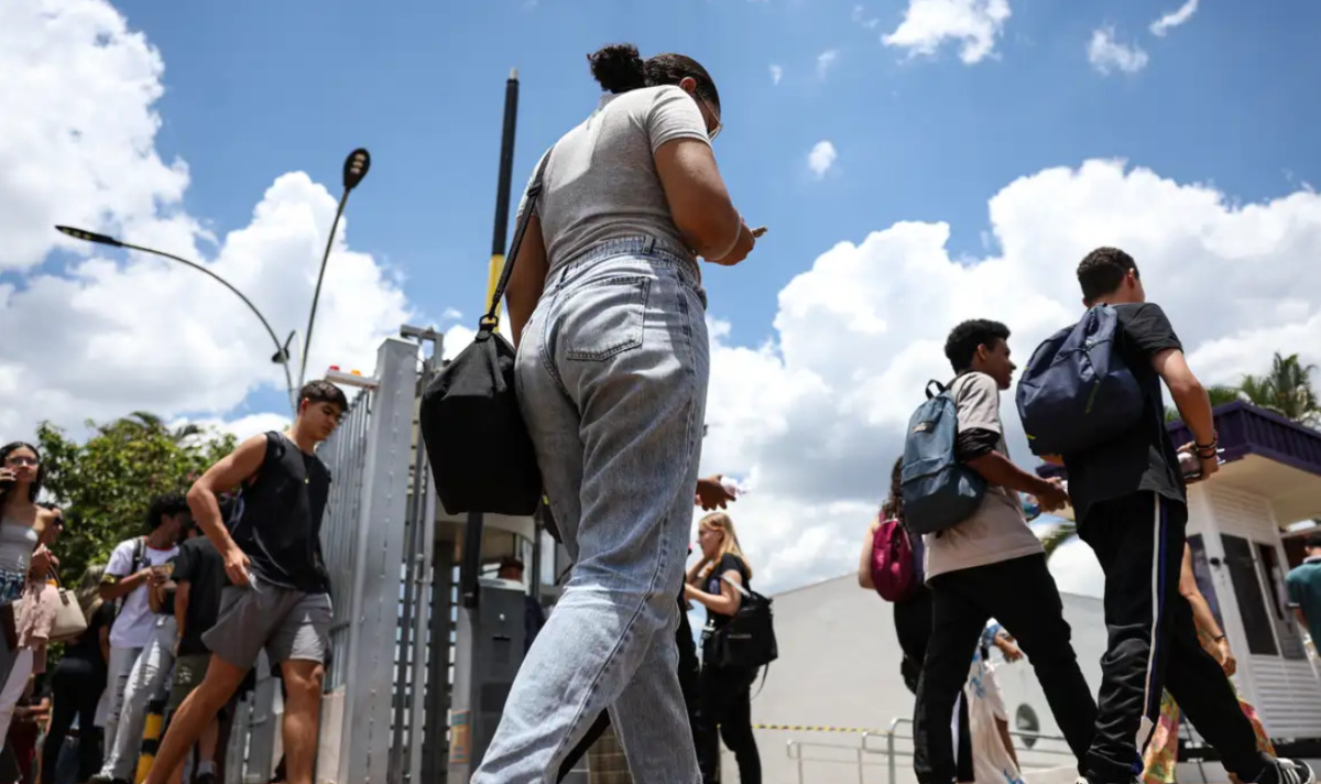 Criado em 2001, o Fies oferece financiamento a estudantes de baixa renda em cursos de graduação em instituições privadas de ensino superior/Foto: Marcelo Camargo/Agência Brasil