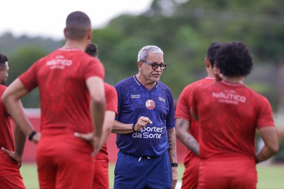 Hélio dos Anjos em treinamento do Náutico no CT Wilson Campos/Rafael Vieira/CNC