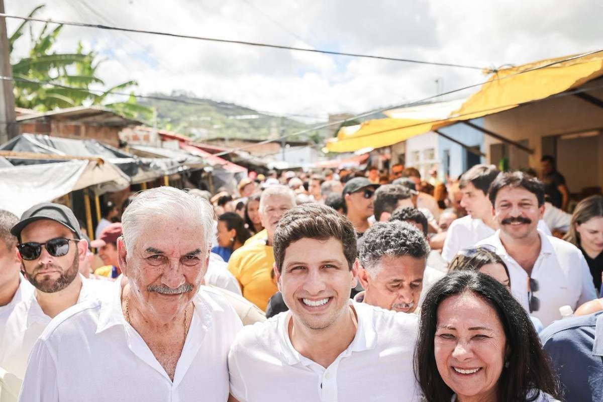 João Campos (PSB) iniciou sua agenda pelo estado durante o feriado da Semana Santa/Divulgação