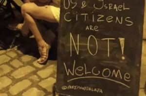 Bar no Rio de Janeiro &eacute; multado por placa dizendo que 'cidad&atilde;os dos EUA e de Israel n&atilde;o s&atilde;o bem-vindos'