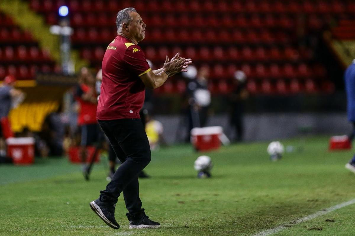 Márcio Goiano, técnico interino do Sport/Rafael Vieira/DP Foto