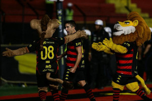 Carlos de Pena, meia-atacante do Sport