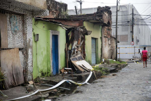 Dezessete im&oacute;veis na comunidade do Pilar foram interditados