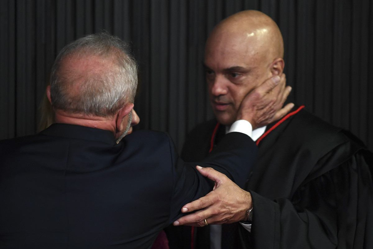 Lula afirma ter dito a Moraes: 'não permita que esse caso do Vorcaro jogue fora sua biografia./AFP